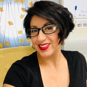 Meet your Posher, Christina